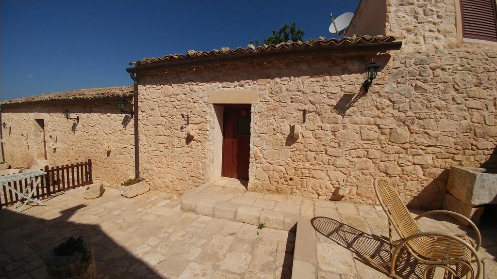 Agriturismo Al Casale Donnafugata Exteriör bild