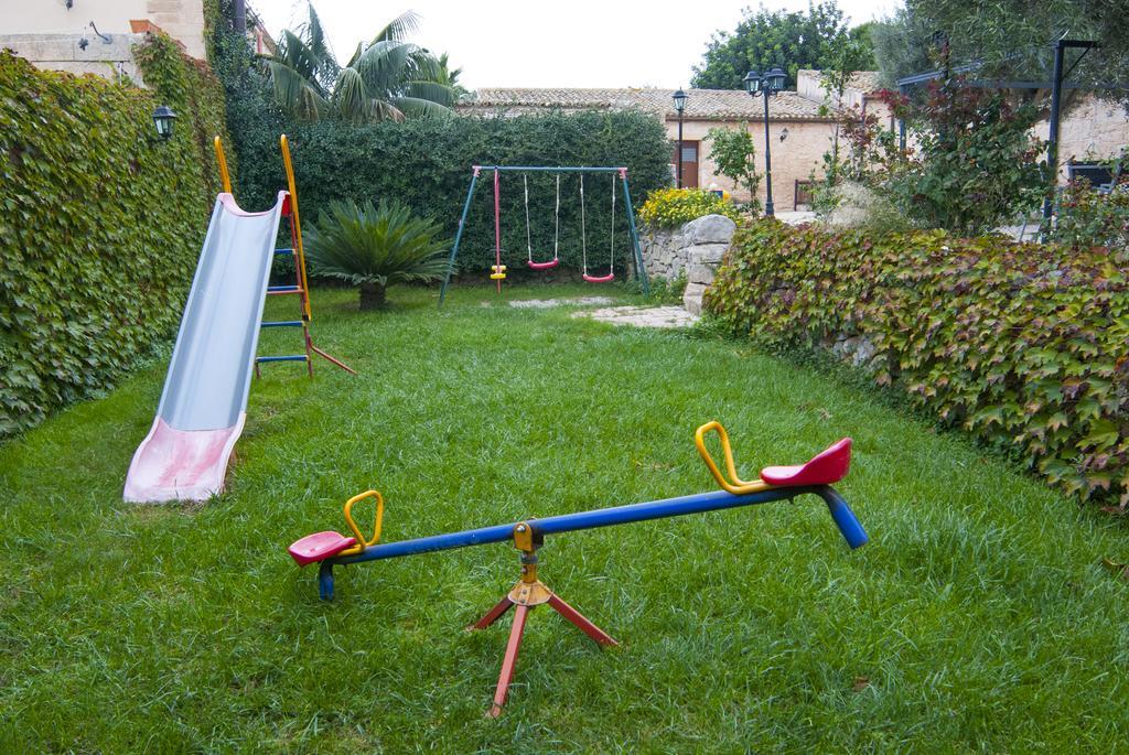 Agriturismo Al Casale Donnafugata Exteriör bild
